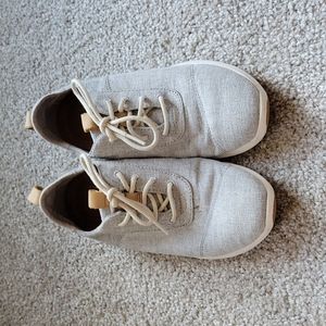 TOMS Canvas Sneaker